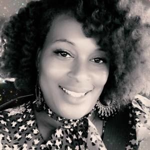 Meet your Posher, Ebony